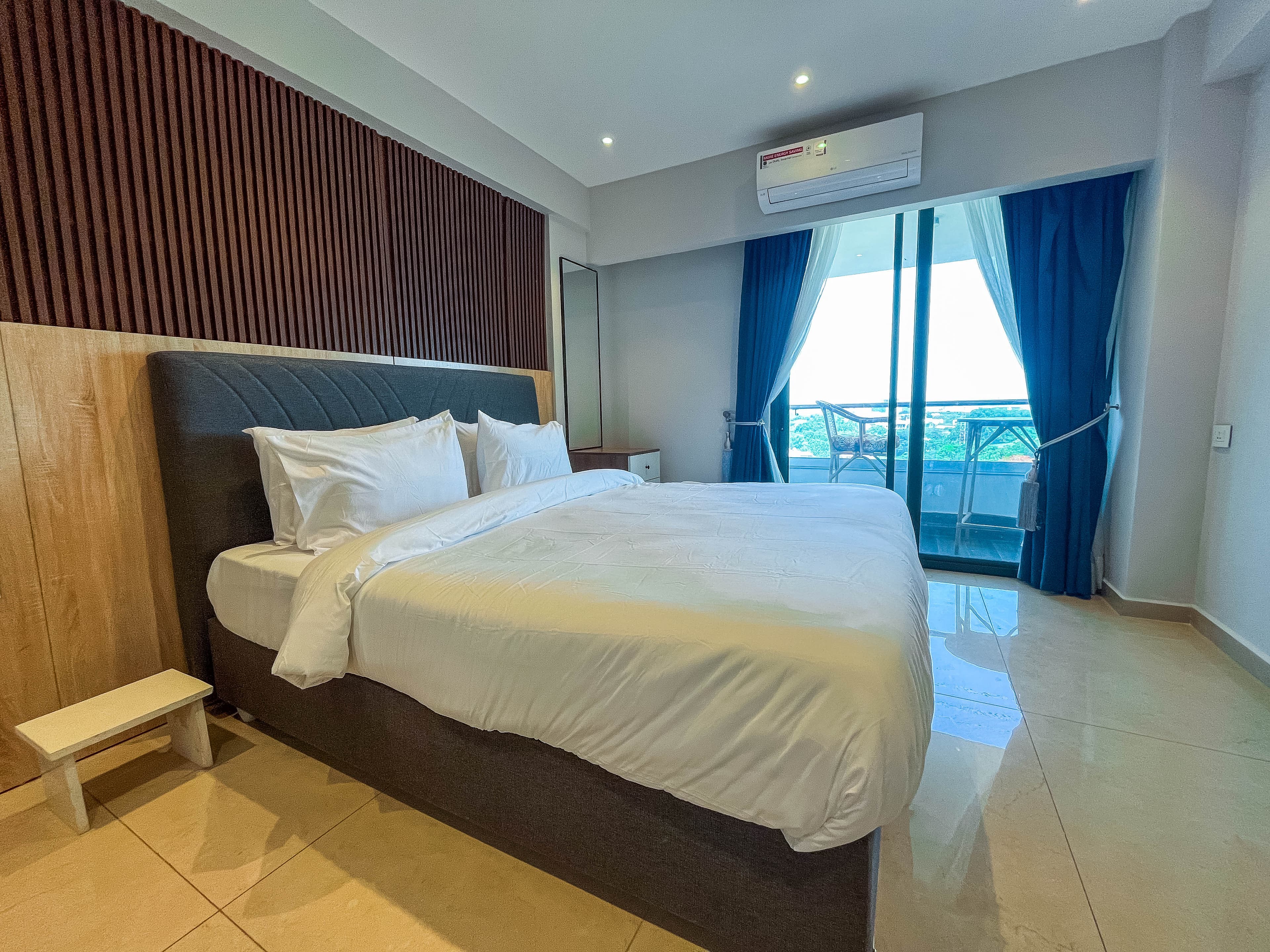 Solaris Luxury Residence | Osu • Pool • Gym 3