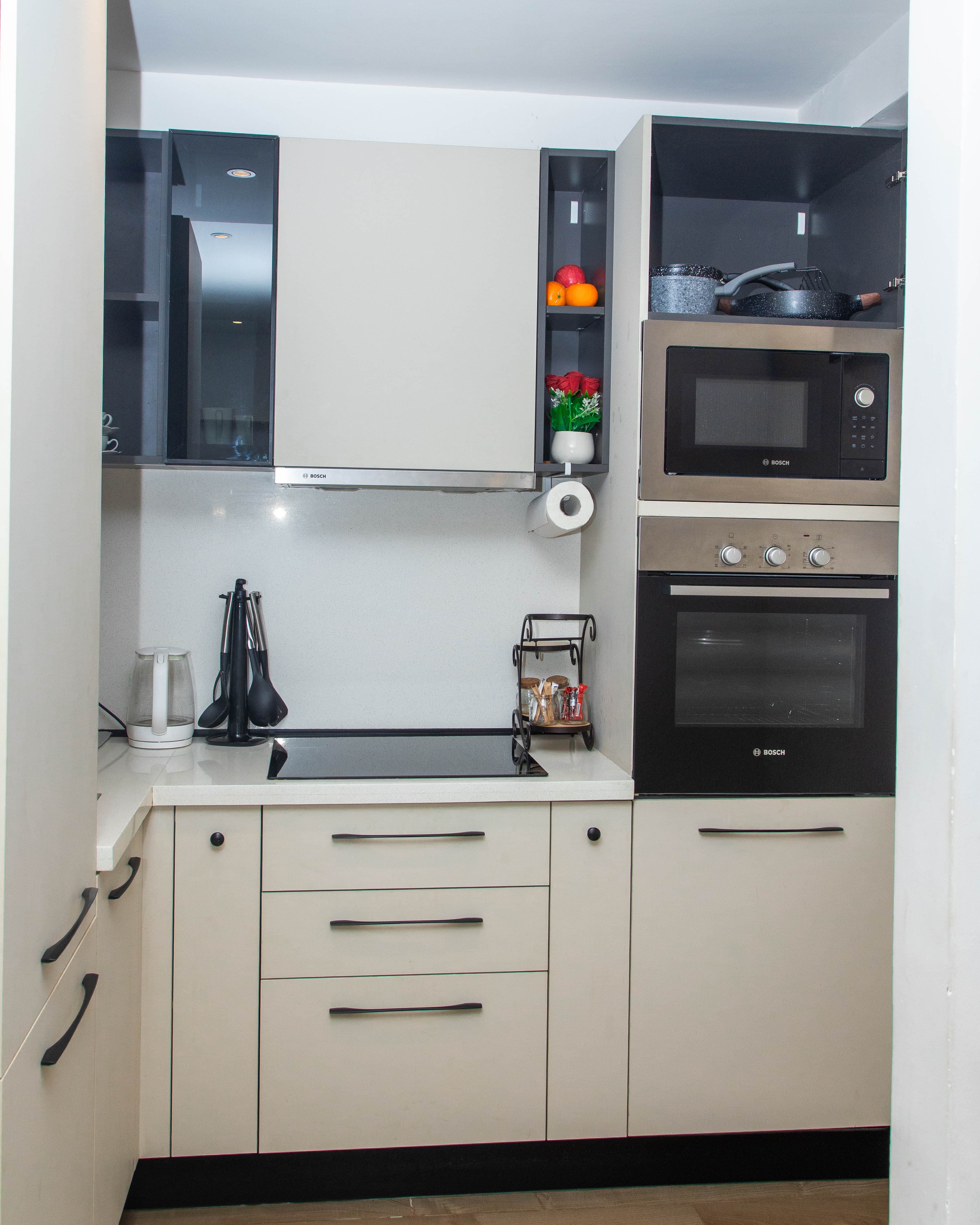 Solaris Premier 1BR | Osu • Pool • Gym 4